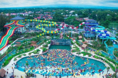 Bermain Air di Waterboom Jogja